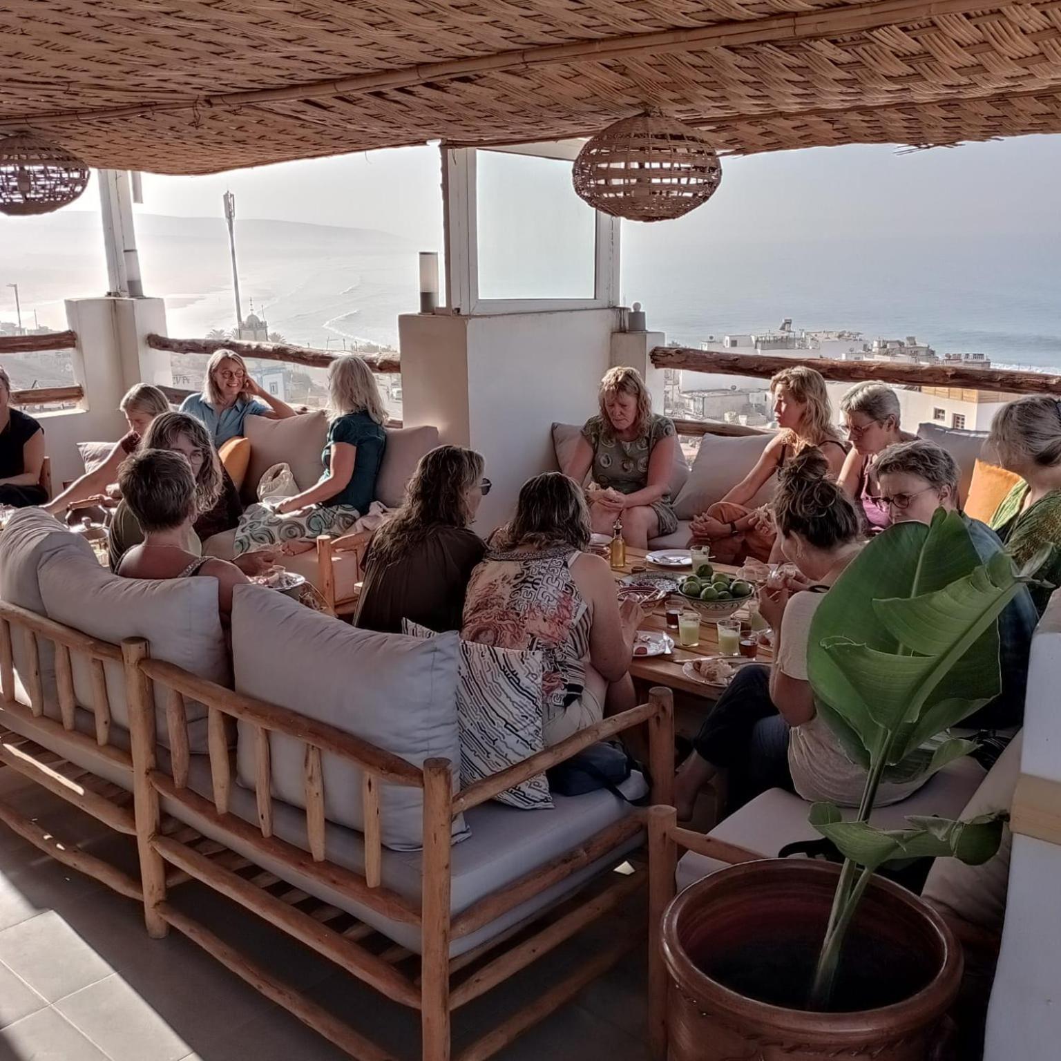 Bigblue Surf Hostel & Coworking Space - Taghazout (Adults Only) Azazoul Bagian luar foto