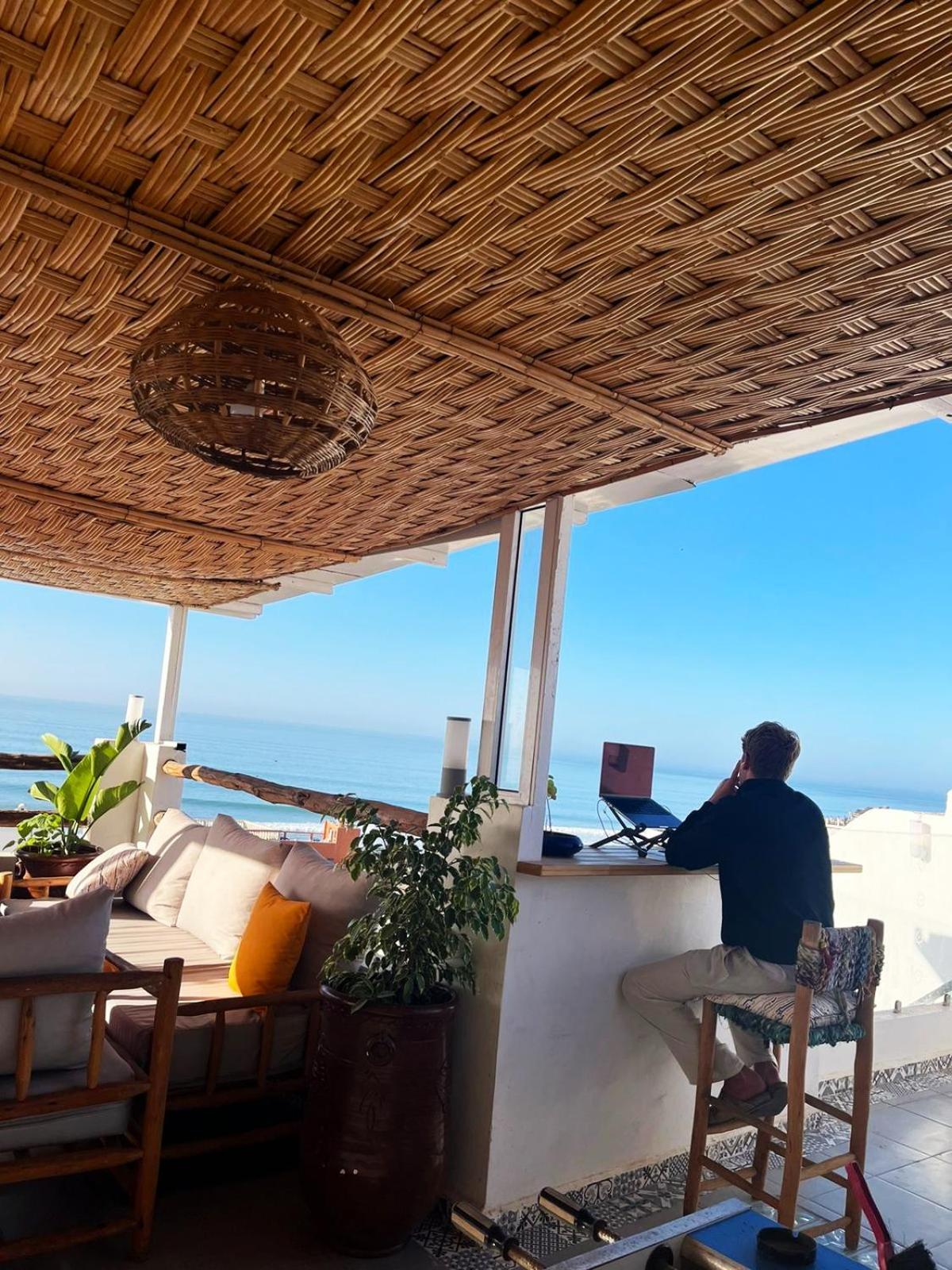 Bigblue Surf Hostel & Coworking Space - Taghazout (Adults Only) Azazoul Bagian luar foto