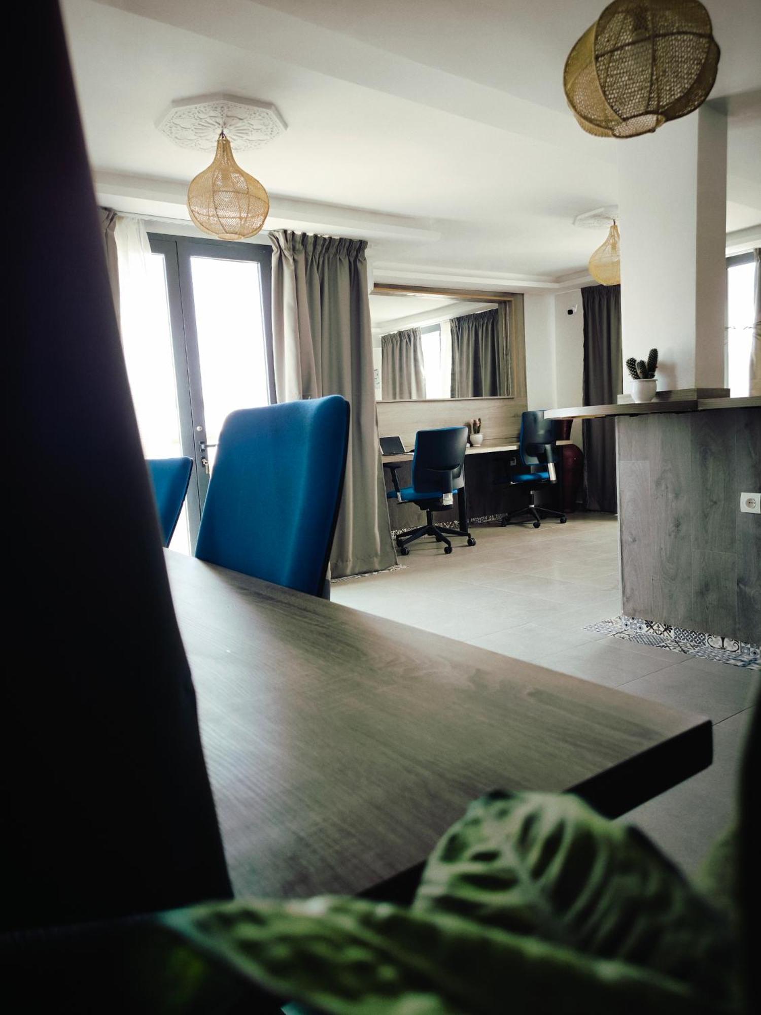 Bigblue Surf Hostel & Coworking Space - Taghazout (Adults Only) Azazoul Bagian luar foto
