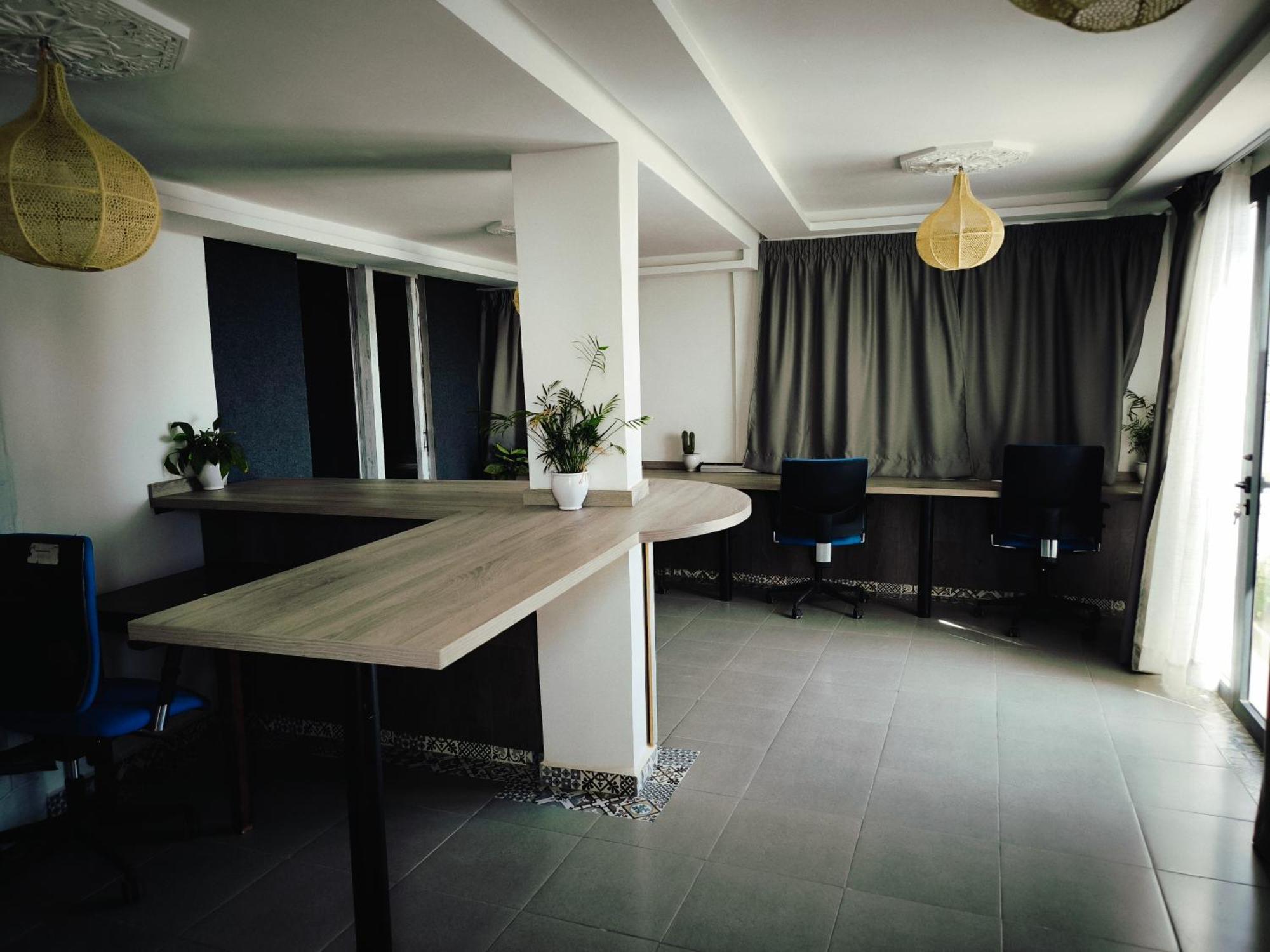 Bigblue Surf Hostel & Coworking Space - Taghazout (Adults Only) Azazoul Bagian luar foto