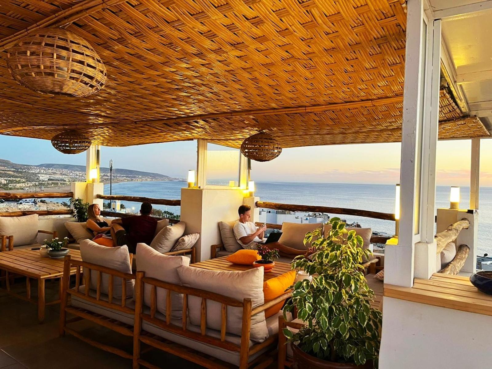 Bigblue Surf Hostel & Coworking Space - Taghazout (Adults Only) Azazoul Bagian luar foto